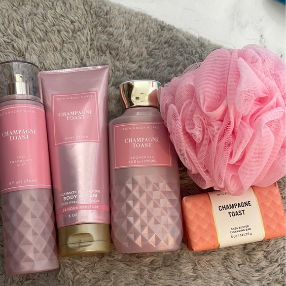 Other - Bath and body works set